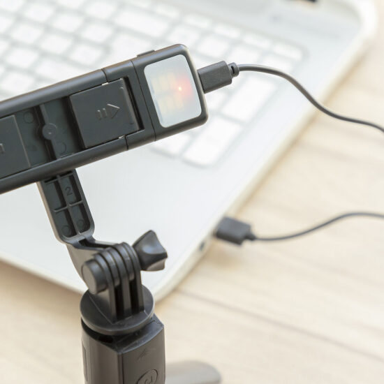 Wysuwany statyw do Telefonu Komórkowego z diodą LED i pilotem - obrazek 12