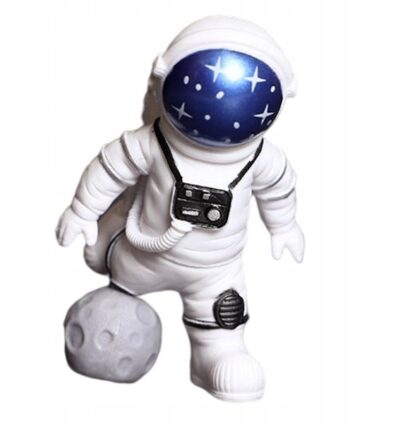 Figurka kosmonauta-piłka